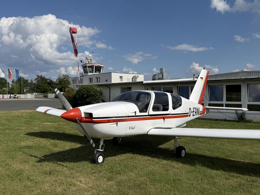 Socata Tampico TB9